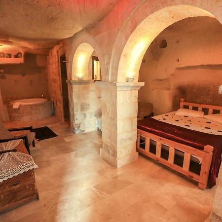 Abu Hayat Cave Suites Ortahisar Esterno foto