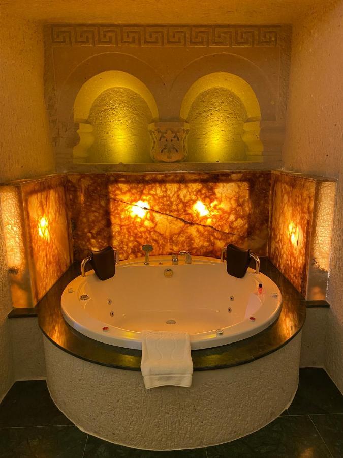 Abu Hayat Cave Suites Ortahisar Esterno foto