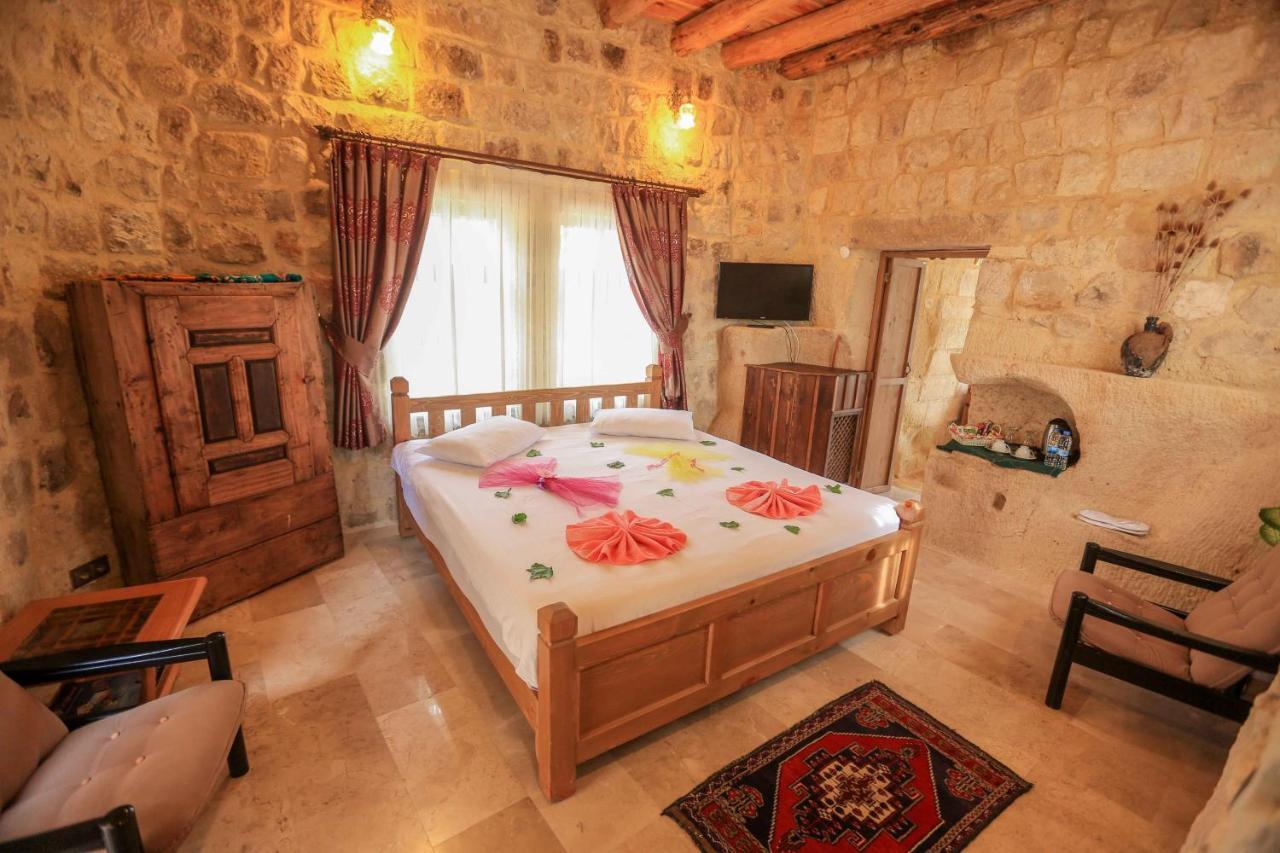 Abu Hayat Cave Suites Ortahisar Esterno foto